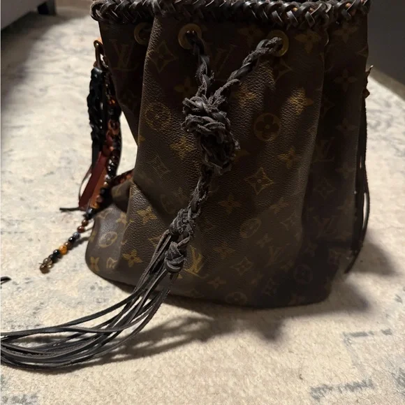 Louis Vuitton neo noe revamped bag - Picture 3 of 9